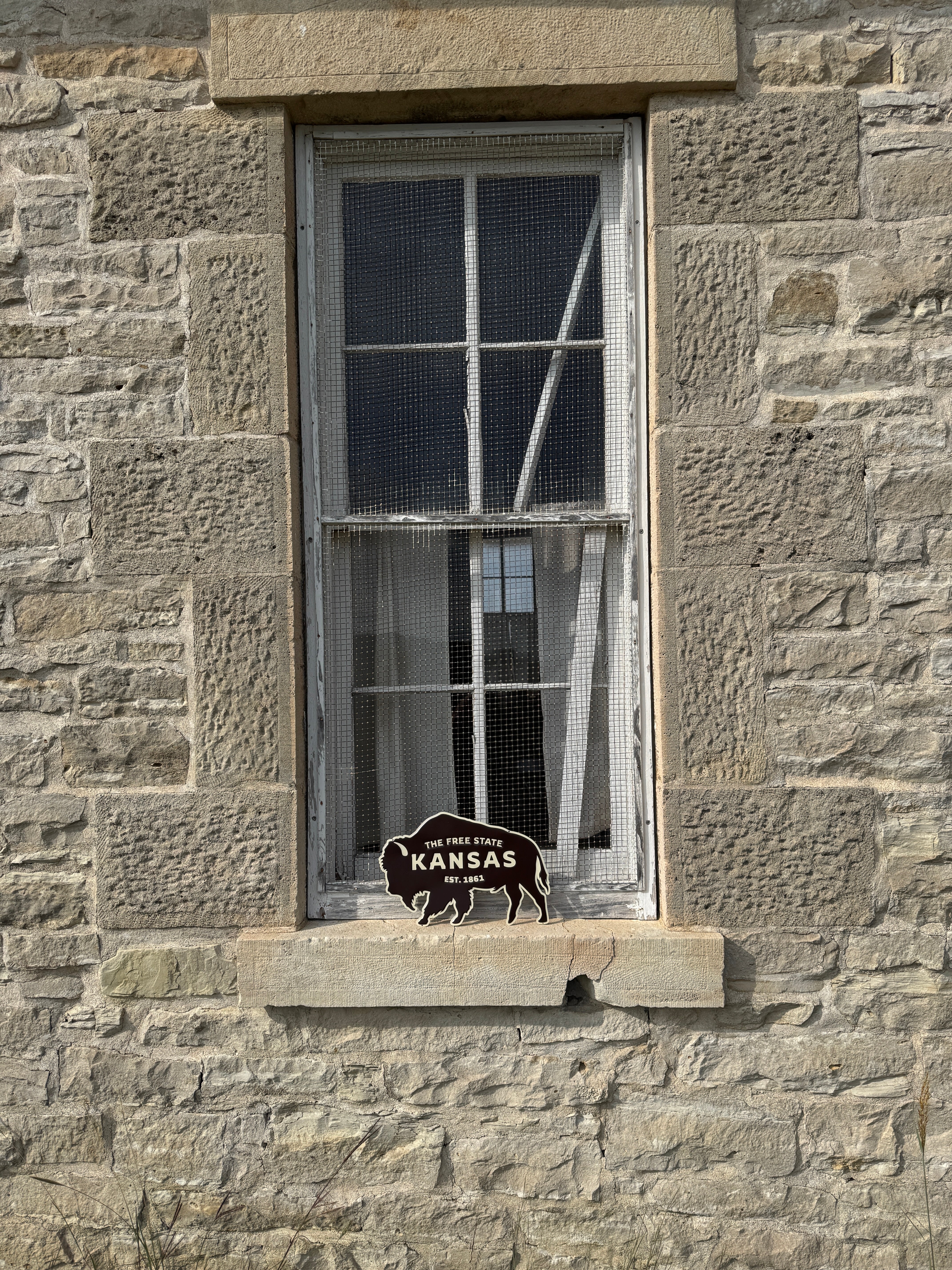 Free State Buffalo Tin Tacker